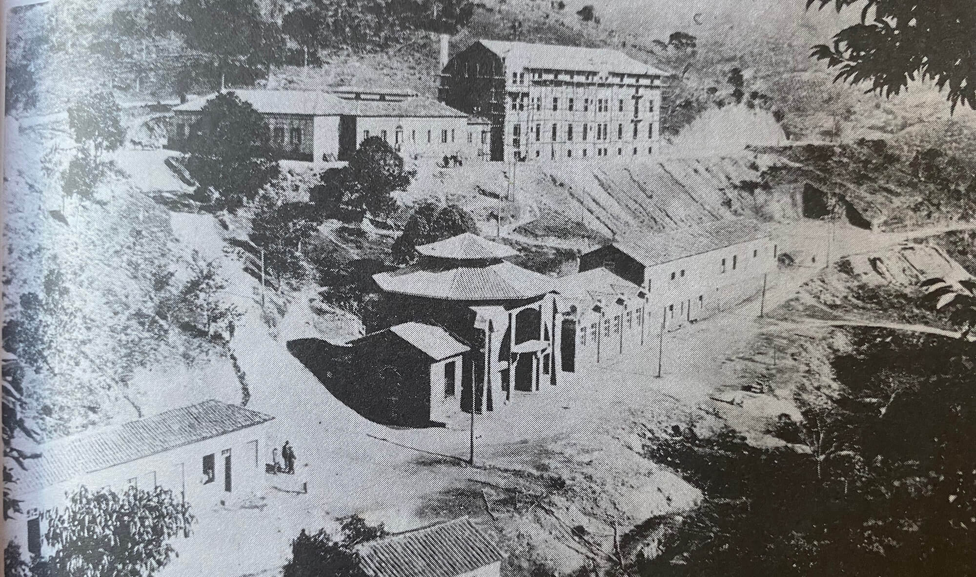 Vista da construção das Thermas de Lindoya - 20 setembro 1924 - Águas de Lindóia SP