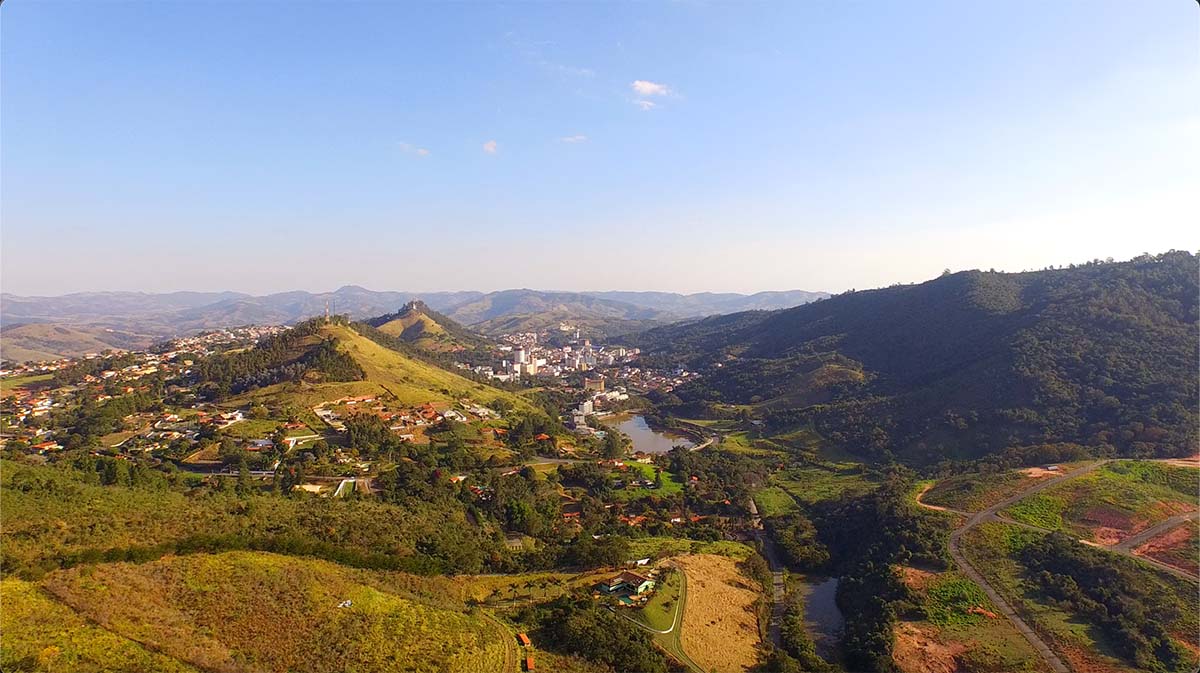 Águas de Lindóia - Vista aérea das montanhas de Águas de Lindóia SP